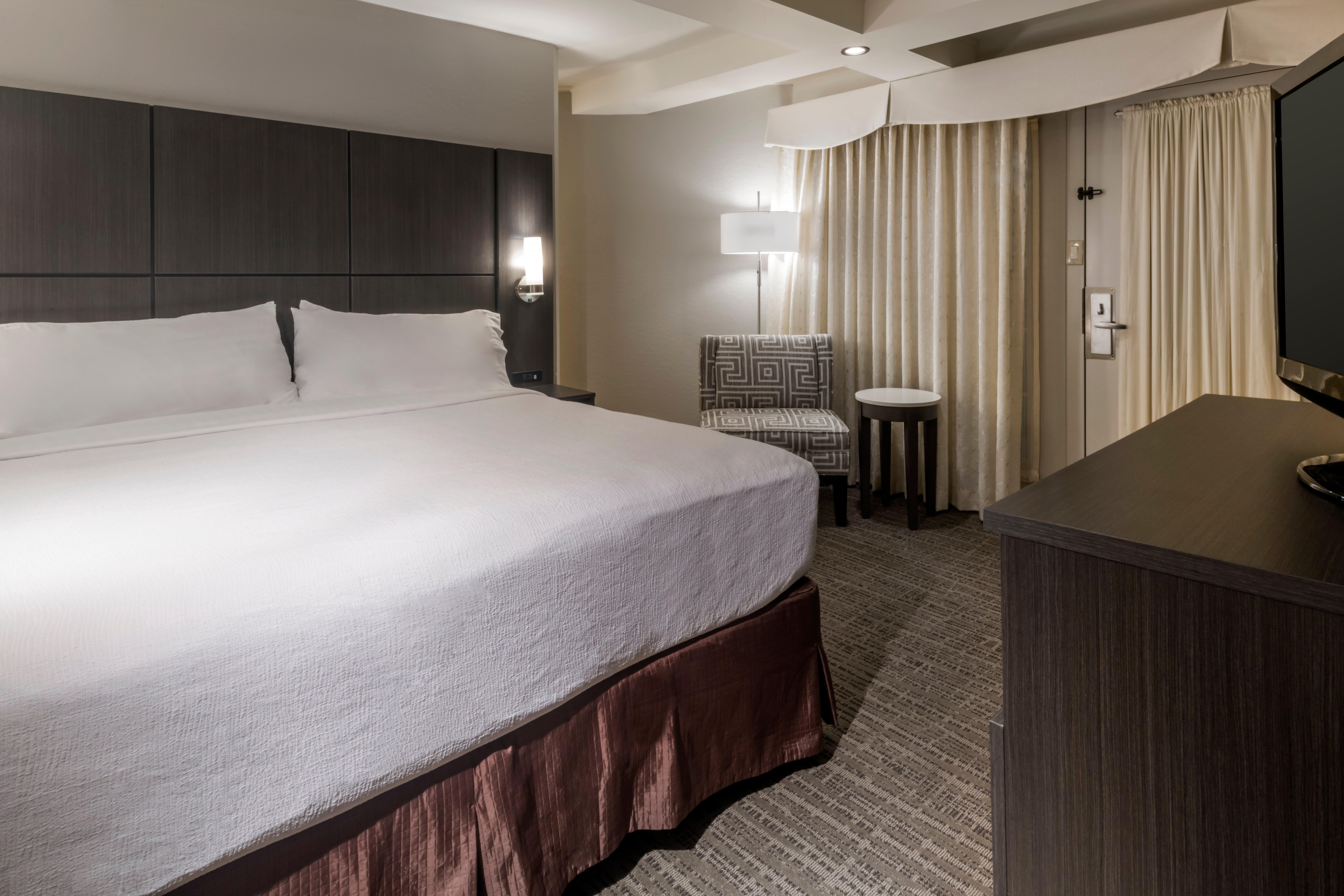 Holiday Inn And Suites Phoenix Airport North By Ihg Екстериор снимка